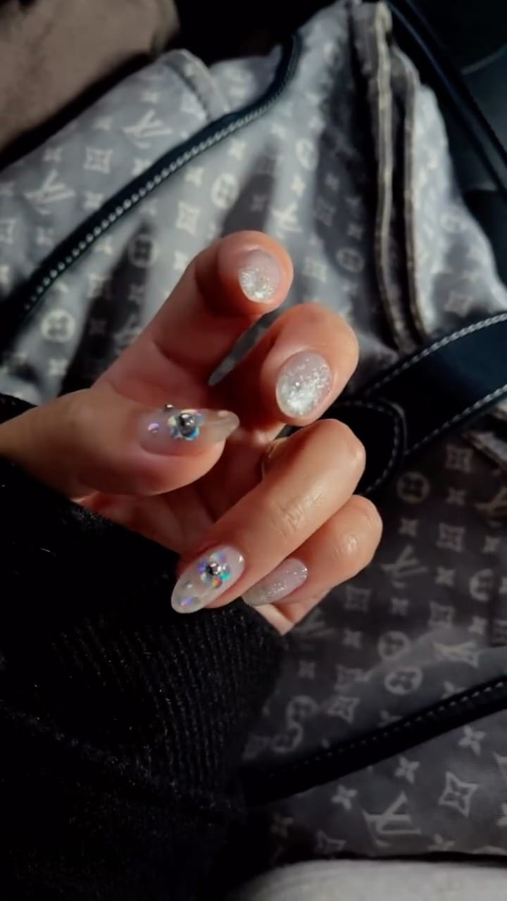 Post 2 by 𝐓𝐨𝐤𝐲𝐨 𝐍𝐚𝐢𝐥𝐬 on Instagram (video)