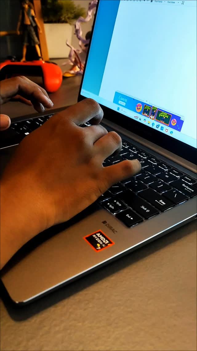 Post 6 by kentangtech_aja on Instagram (video)