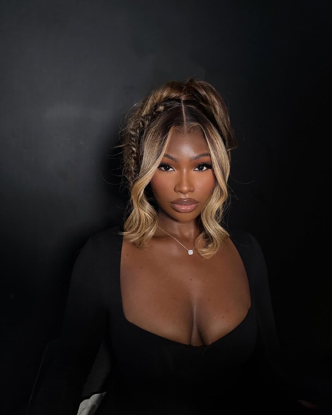 Post 9 by UK BASED HAIRSTYLIST&MUA 🇬🇧 on Instagram (carousel)