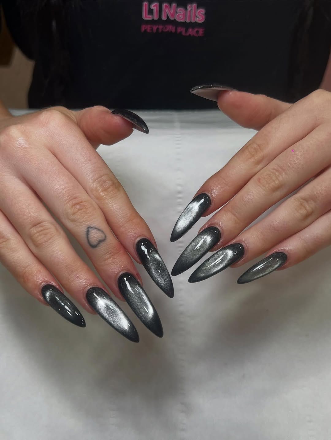 Post 7 by ✨L1 Nails✨ on Instagram (carousel)