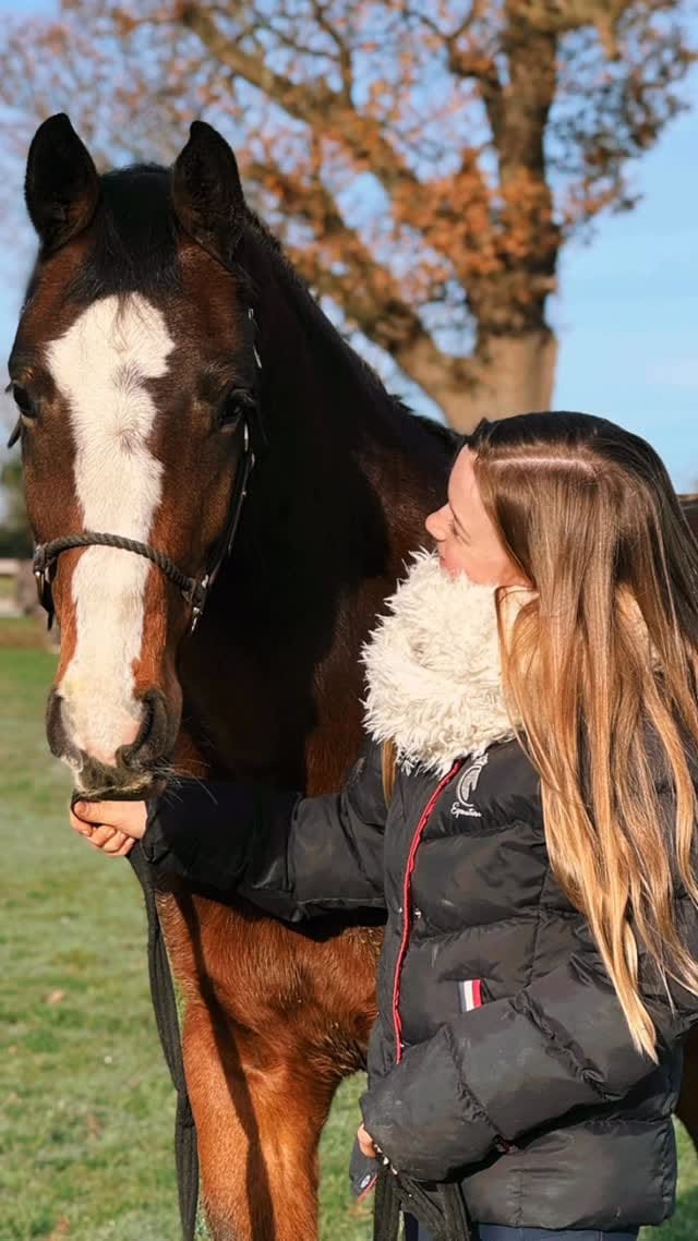 Post 5 by Bella Dunseath on Instagram (video)