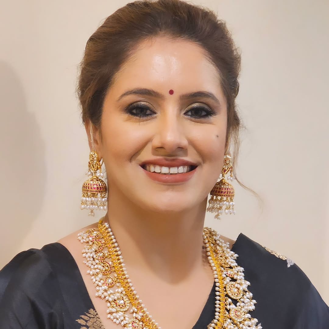 Post 4 by Rashmi Amrish Gala on Instagram (carousel)