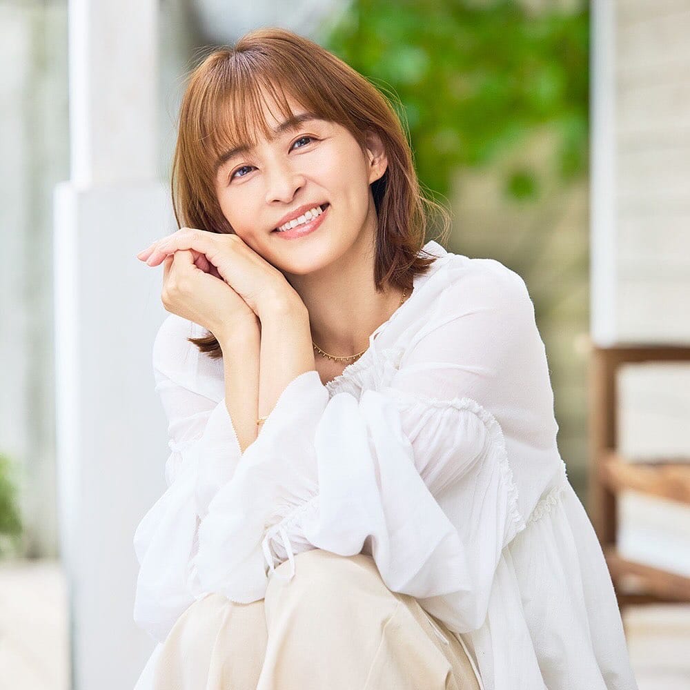 Post 9 by RIE TANAKA 田中理恵 on Instagram (carousel)