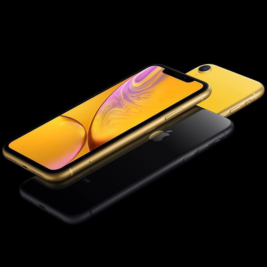 Post 8 by The Apple Concepter on Instagram (carousel)