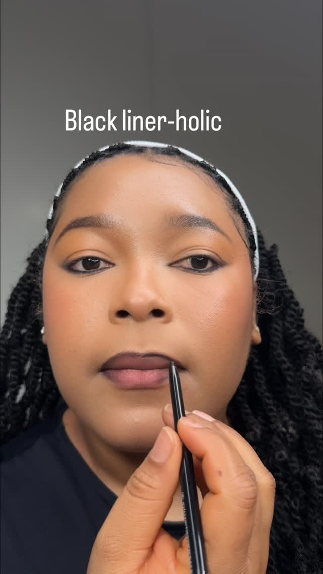 Post 7 by Onyi on Instagram (video)