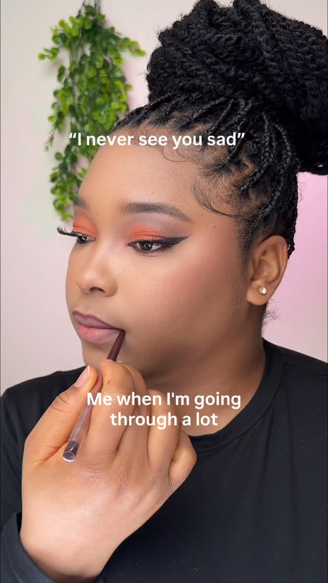 Post 9 by Onyi on Instagram (video)