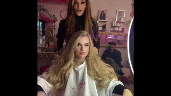 Post 4 by Showoff hair extensions on Instagram (video)
