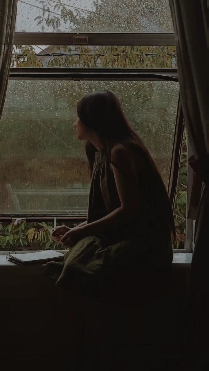 Post 10 by Roza farahani on Instagram (video)