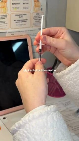Post 2 by DermFx on Instagram (video)