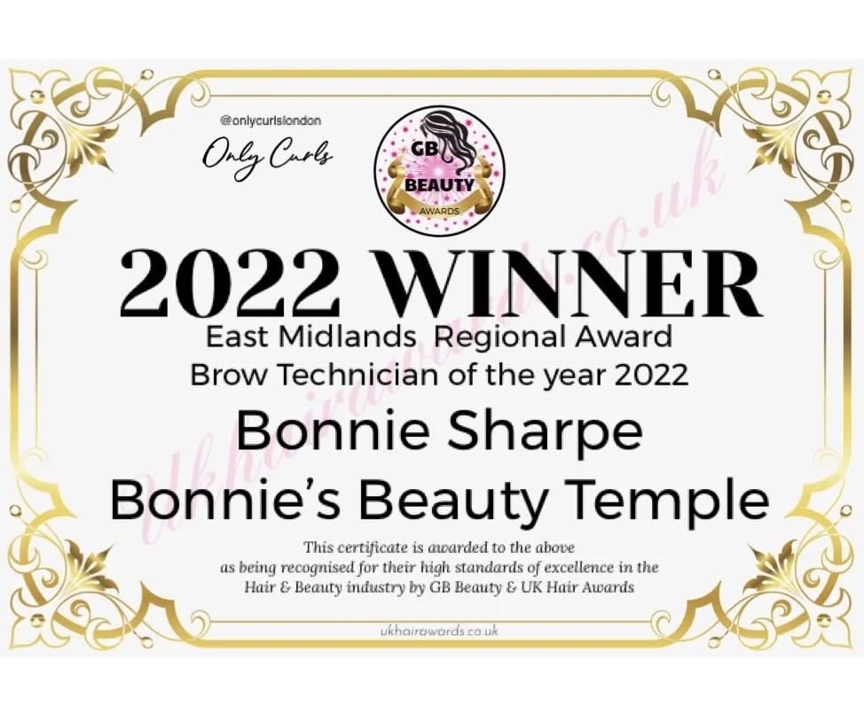 Post 10 by Bonnie Beck - Award Winning Freelance MUA & Brow Specialist on Instagram (image)