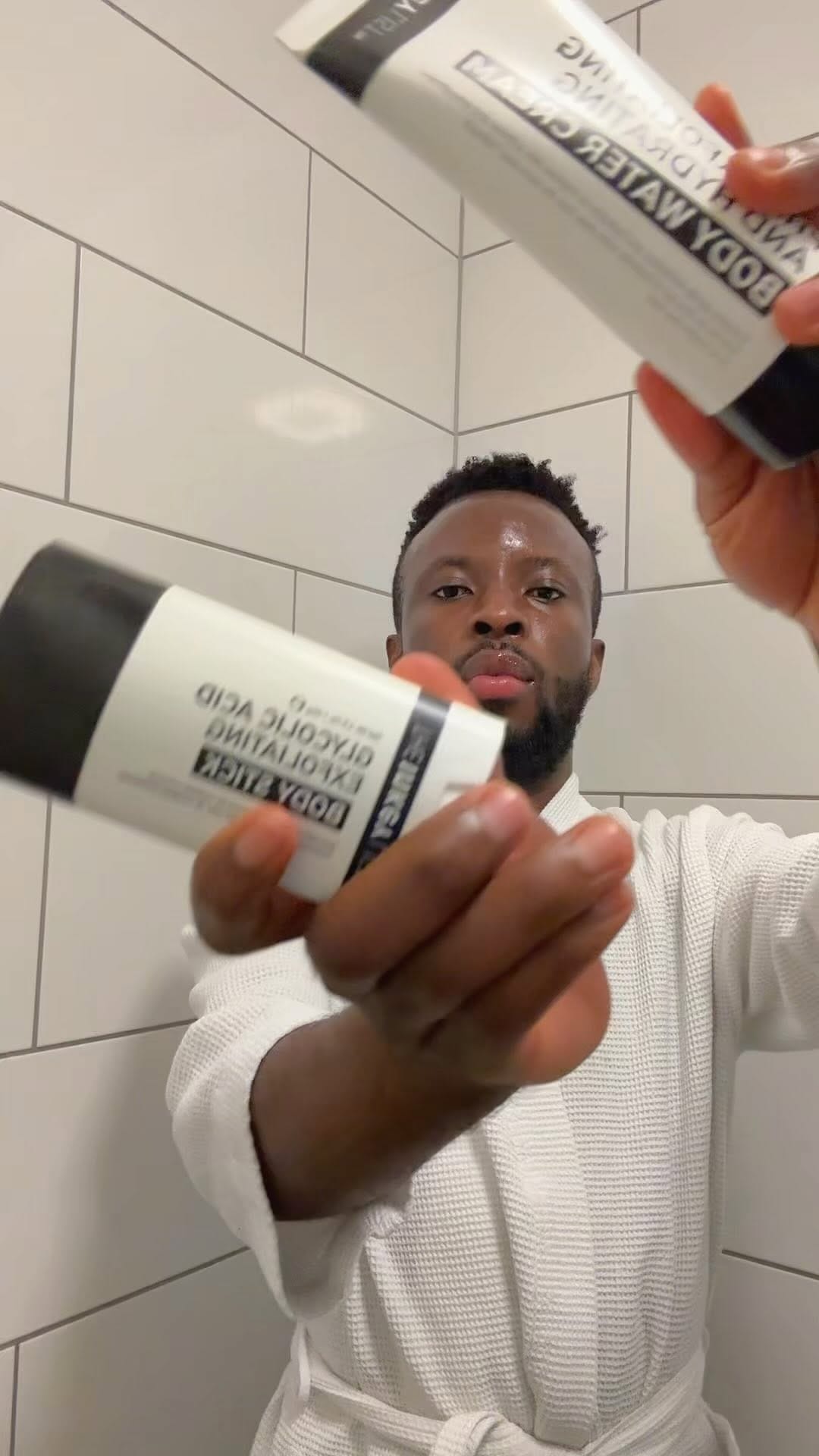 Post 10 by Tobi skinthusiast✌🏿 on Instagram (video)