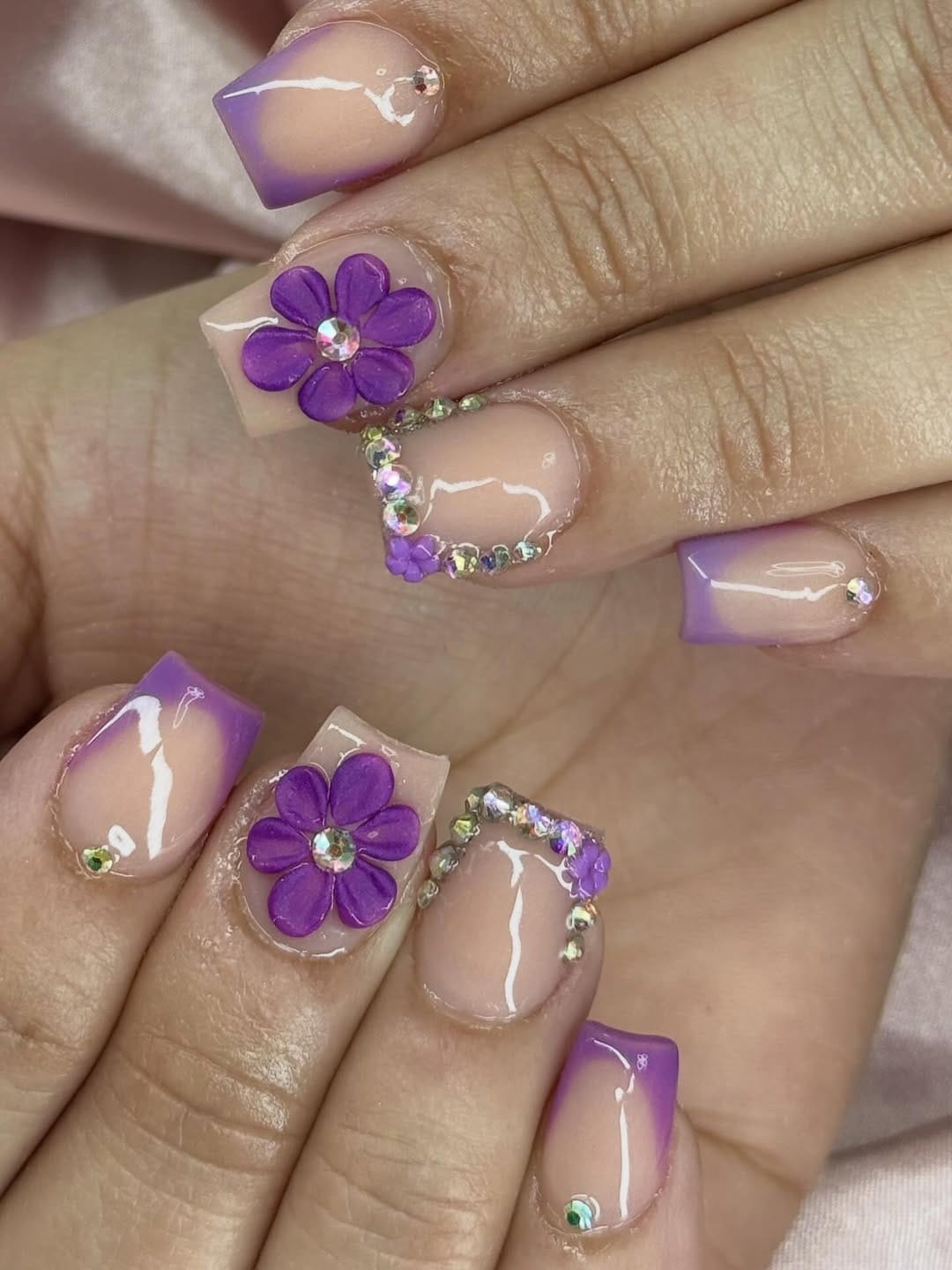 Post 1 by Mary Nails on Instagram (carousel)