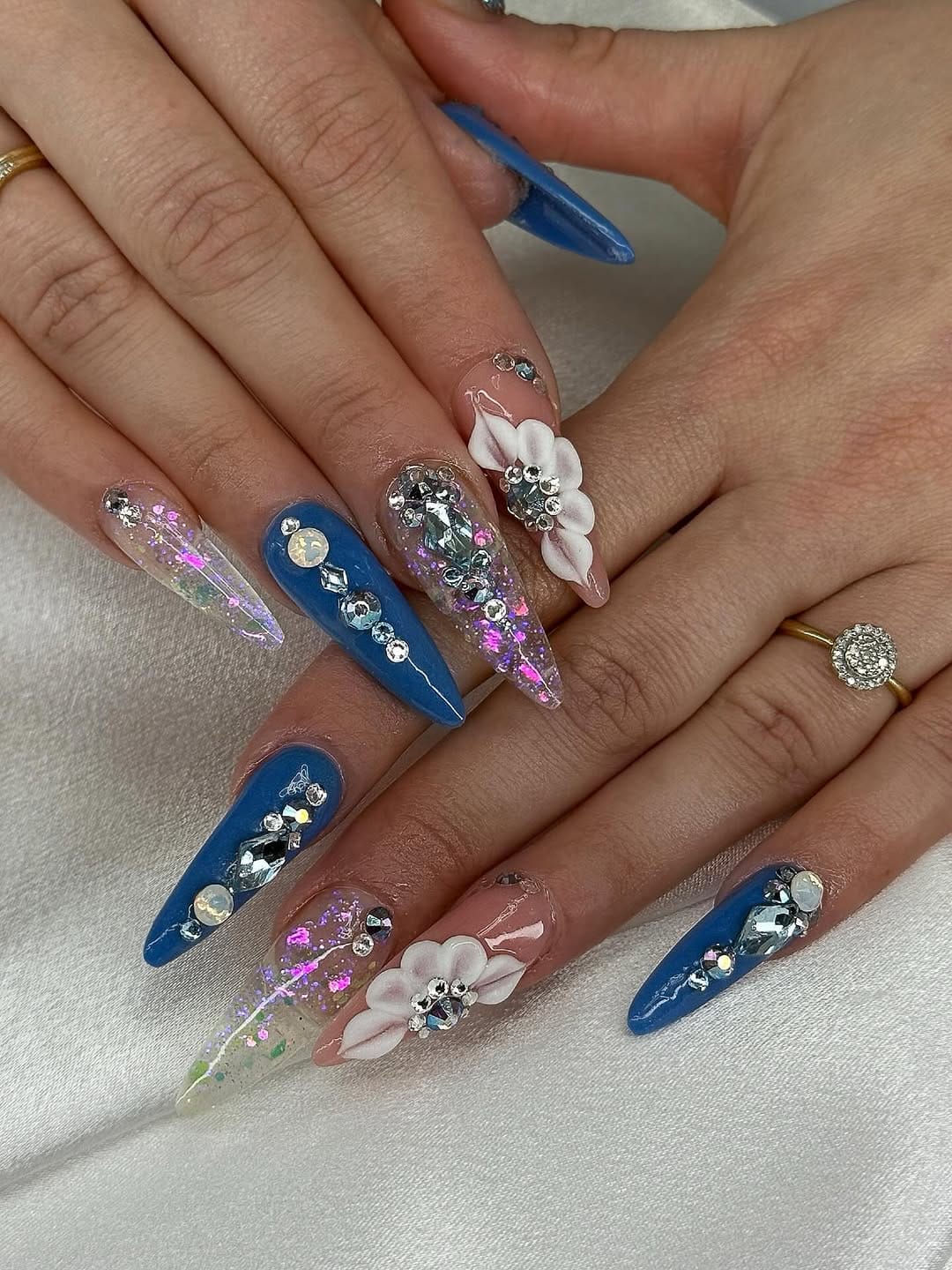 Post 4 by Mary Nails on Instagram (carousel)