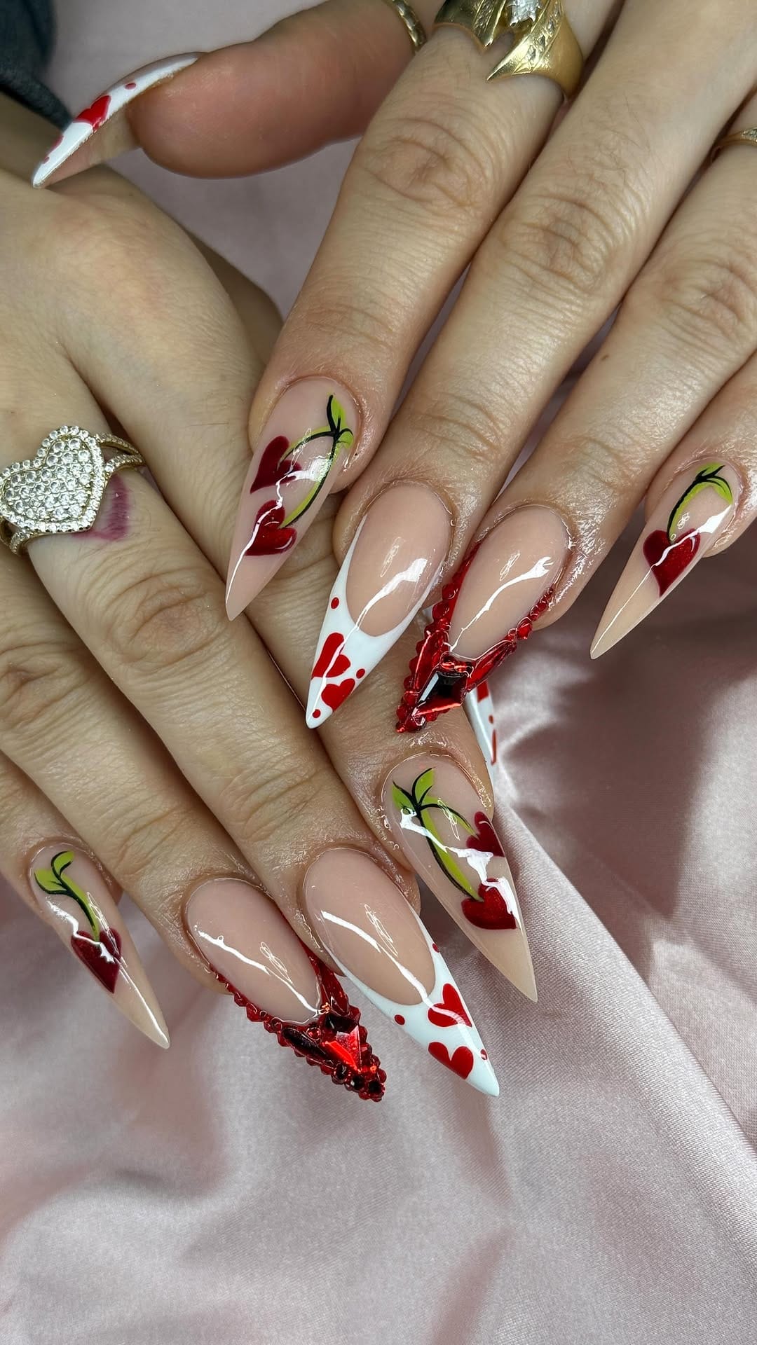 Post 2 by Mary Nails on Instagram (video)