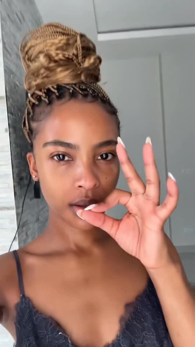 Post 1 by Melissa Vanham on Instagram (video)