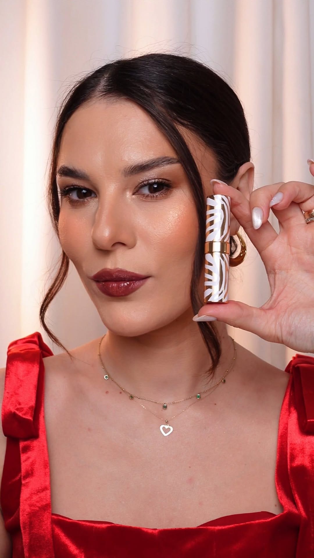 Post 3 by Diana Man |  Beauty Content Creator on Instagram (video)