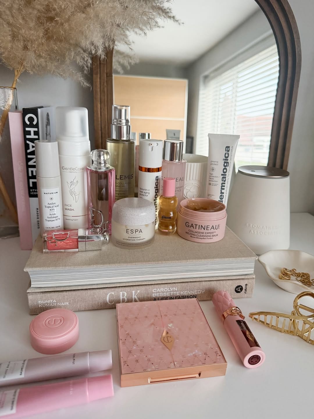 Post 8 by Nicola Londors | Beauty Content Creator | UGC on Instagram (carousel)