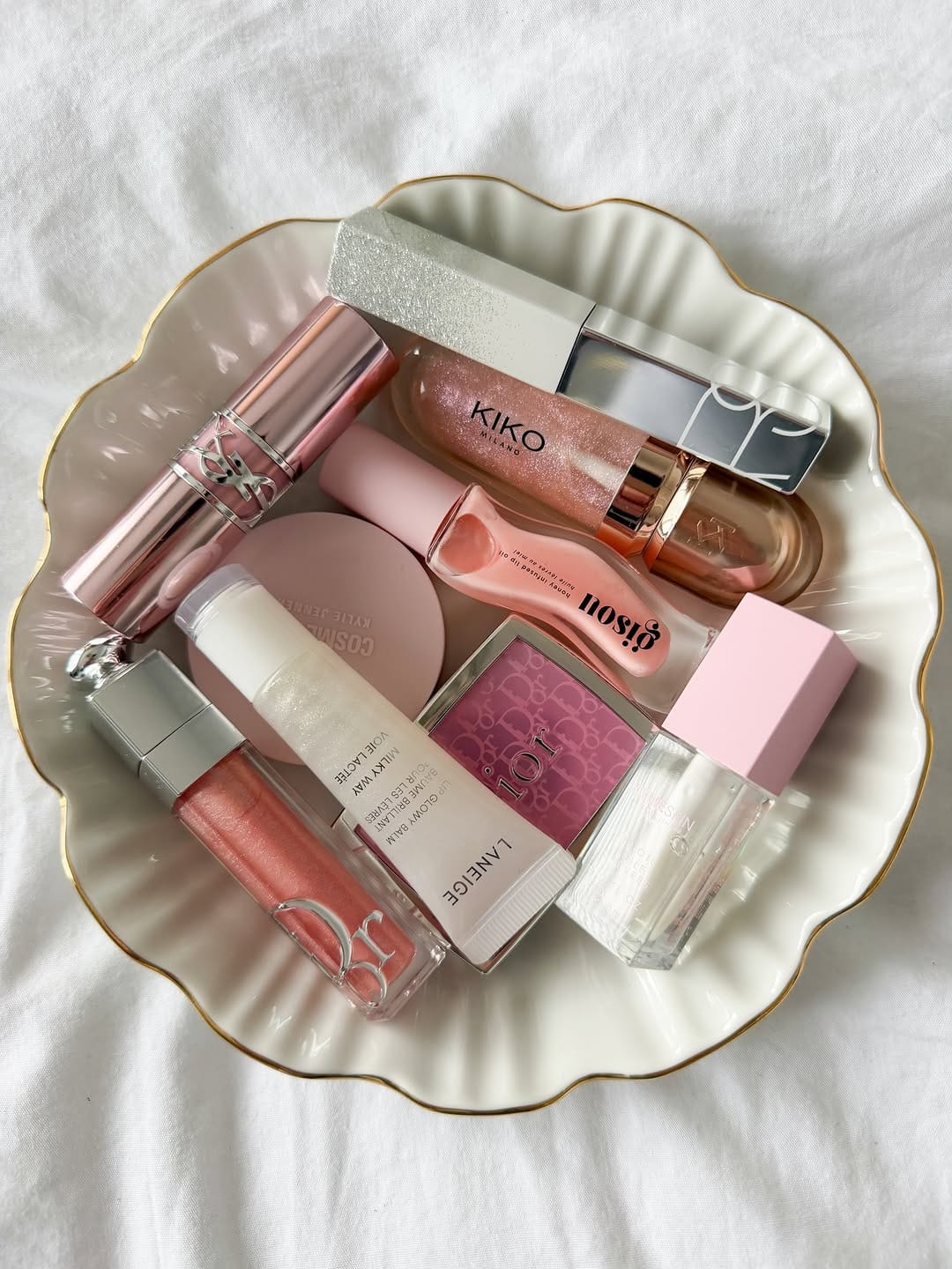 Post 2 by Nicola Londors | Beauty Content Creator | UGC on Instagram (image)