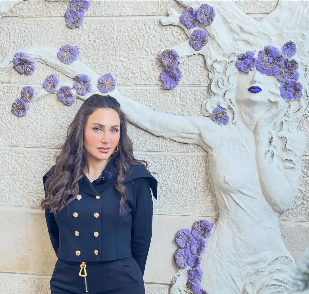 Post 1 by Seedra al wawi 💜 | سيدرا الواوي(I purple you) on Instagram (carousel)