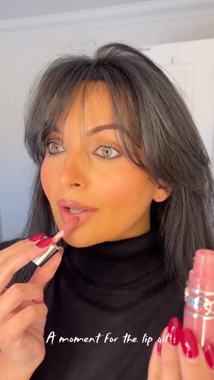 Post 2 by Ellie Lotinga Makeup on Instagram (video)