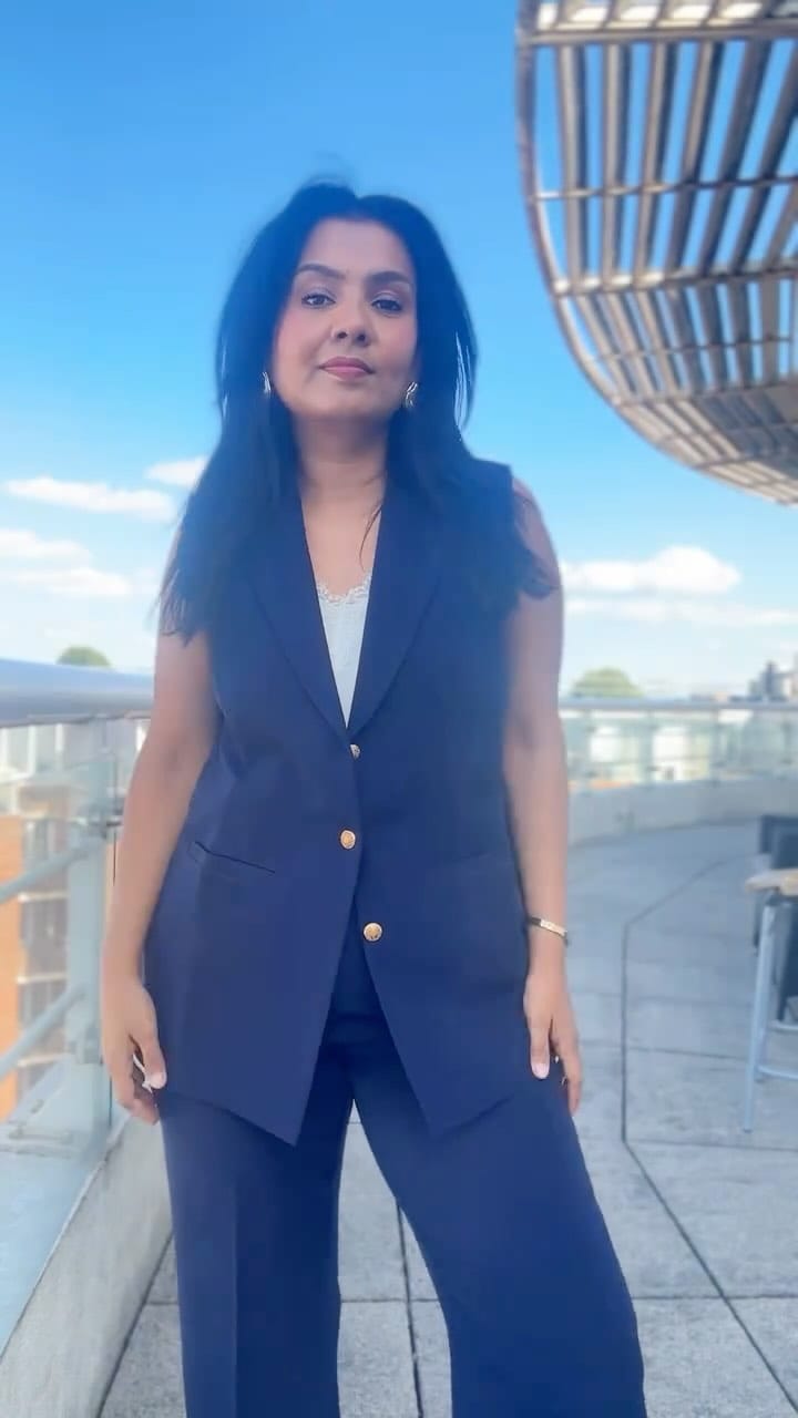 Post 10 by Aarthi N on Instagram (video)
