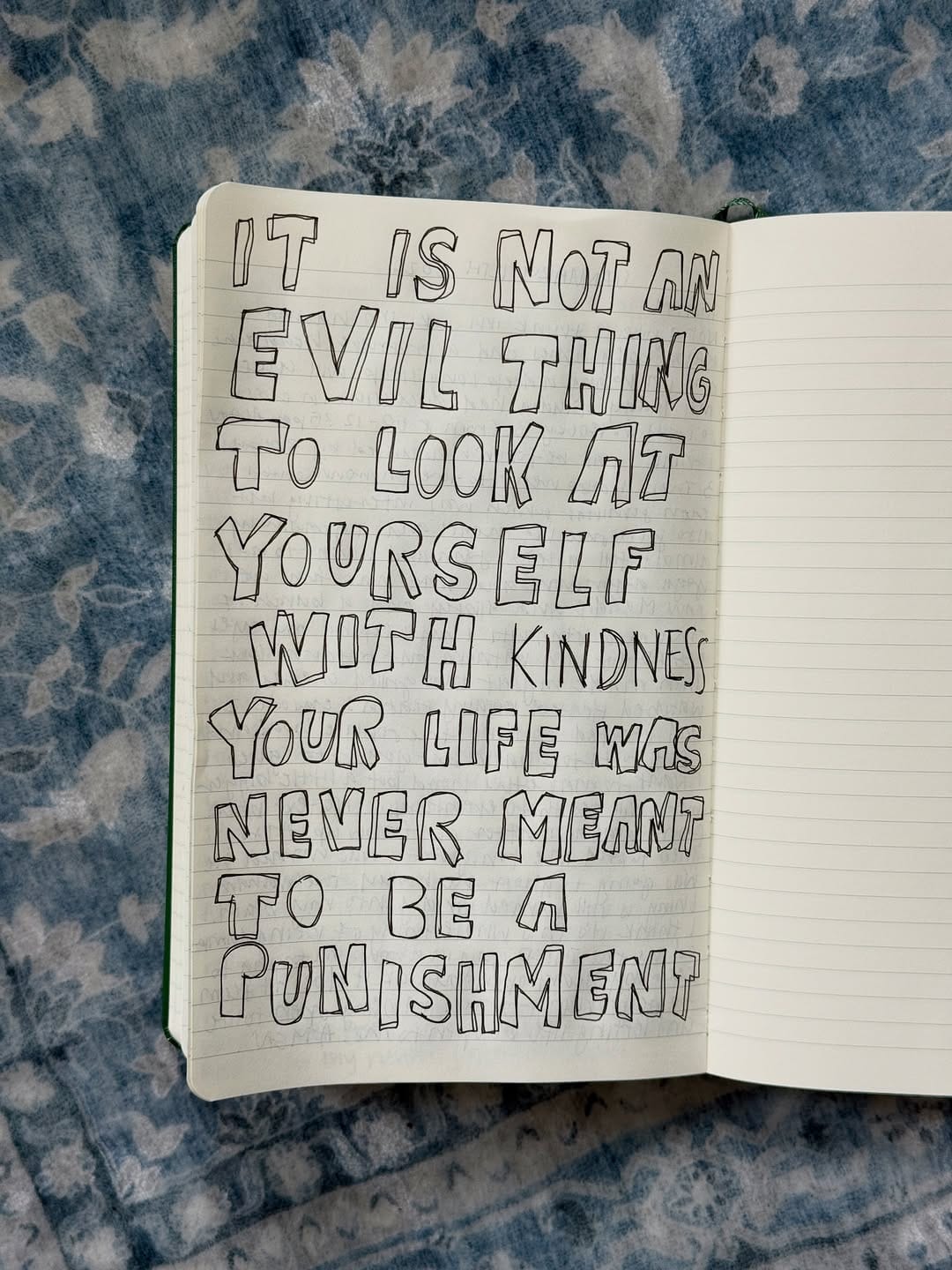 Post 5 by katie eu ☻ on Instagram (image)
