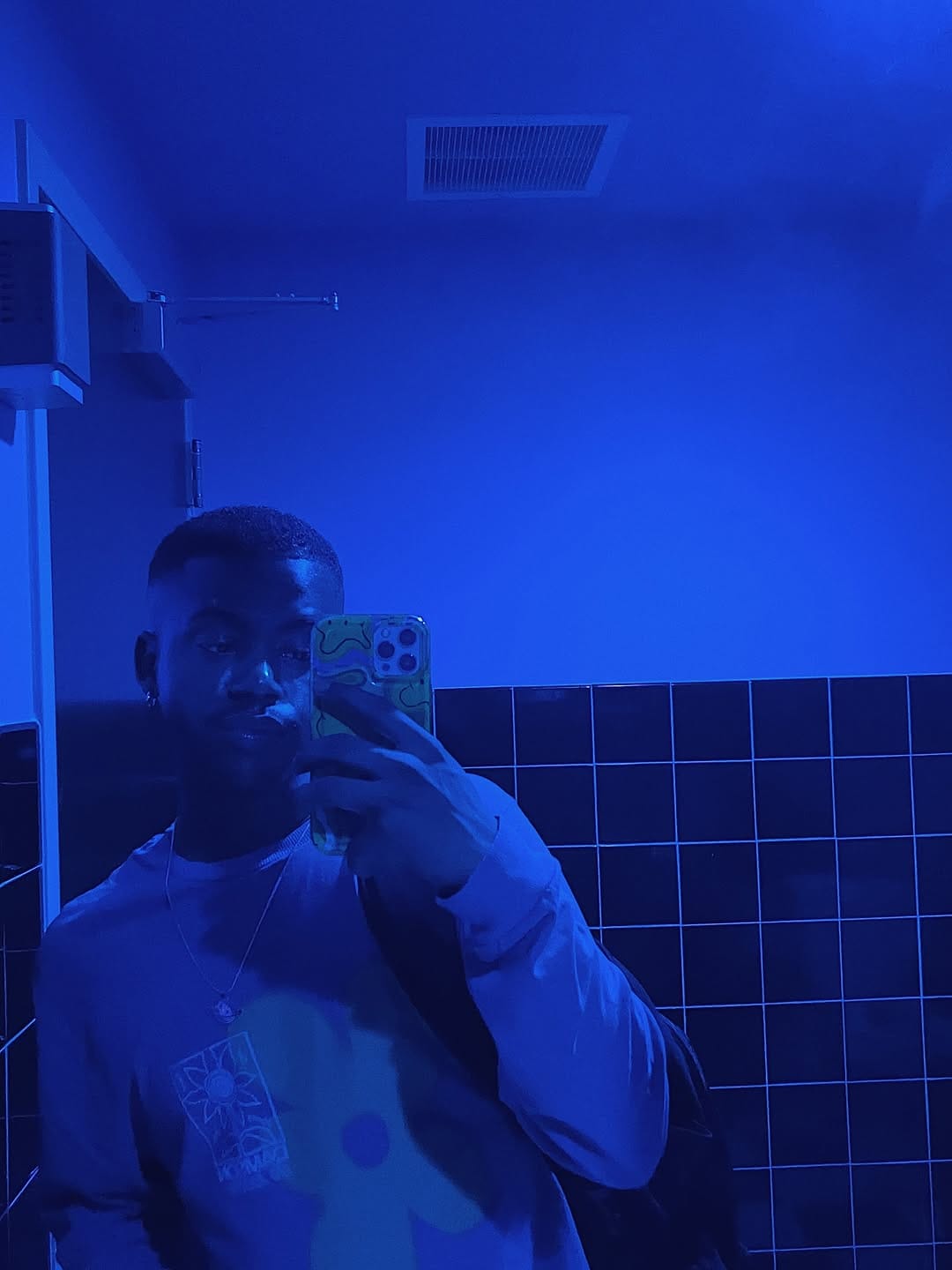 Post 2 by 𝐫𝐞𝐥𝐥𝐲 on Instagram (carousel)