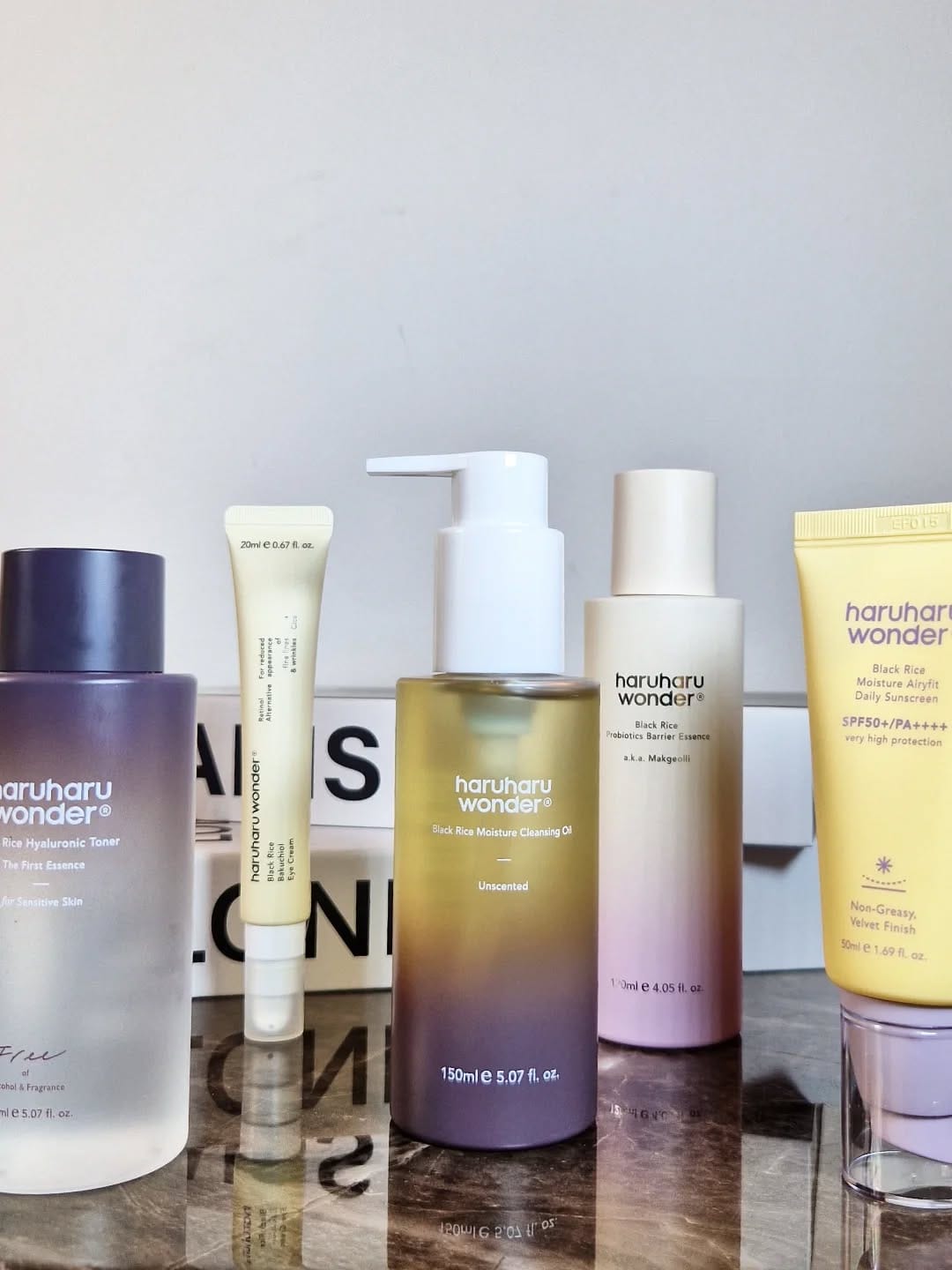 Post 4 by mcneilsbeauty||skincare||makeup||fragrance on Instagram (image)