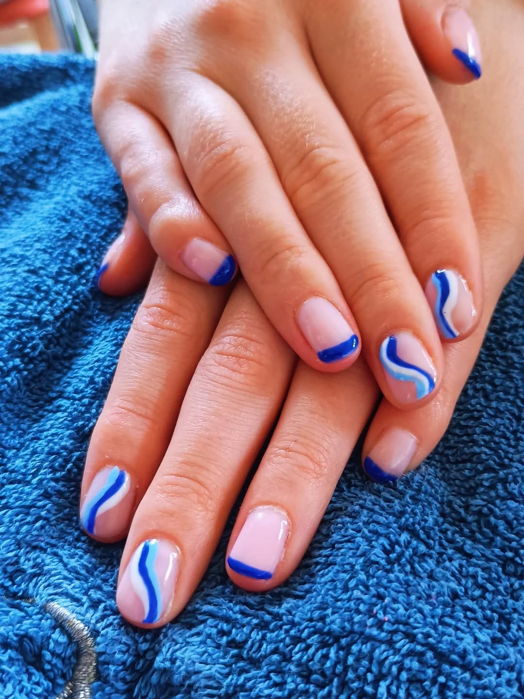 Post 1 by Nail Couture By Laura on Instagram (image)