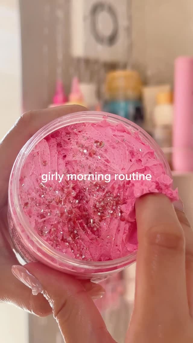 Post 8 by Esme Wolfsohn | grwm + selfcare🎀 on Instagram (video)