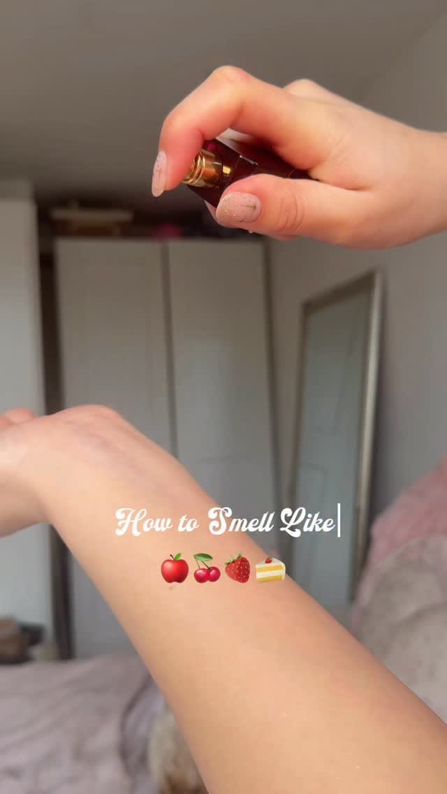 Post 7 by Esme Wolfsohn | grwm + selfcare🎀 on Instagram (video)