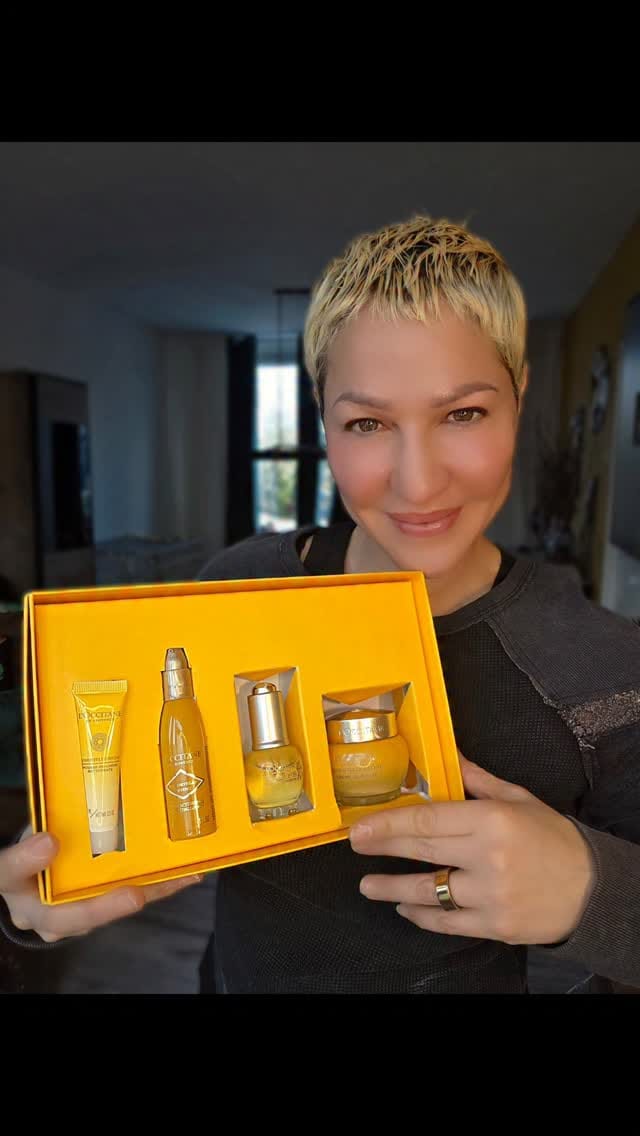 Post 1 by Melissa Rivera on Instagram (video)