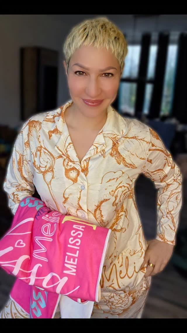 Post 4 by Melissa Rivera on Instagram (video)