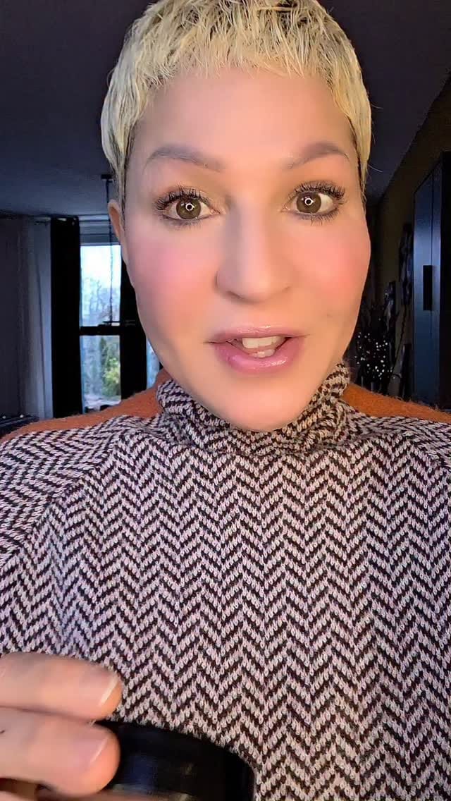 Post 6 by Melissa Rivera on Instagram (video)