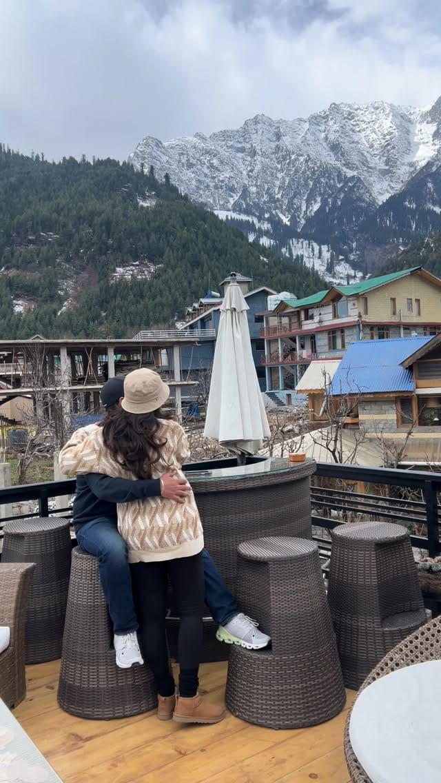Post 4 by Vandana Nikhil Gauba on Instagram (video)