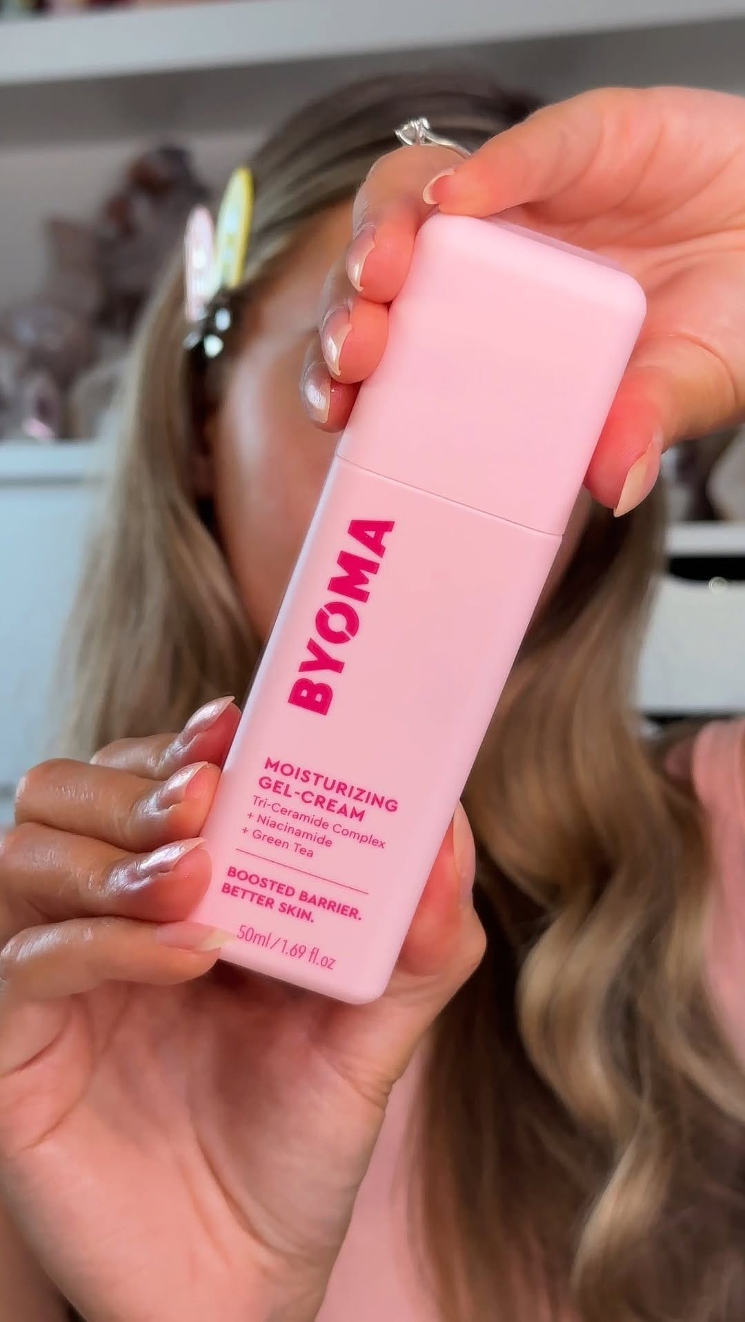 Post 9 by Poppy Locks on Instagram (video)