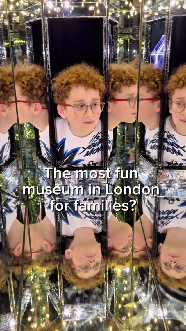 Post 6 by Oxford Street on Instagram (video)