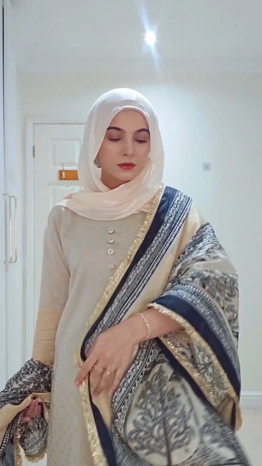 Post 1 by Dr.Sumaiya l London , UK on Instagram (video)
