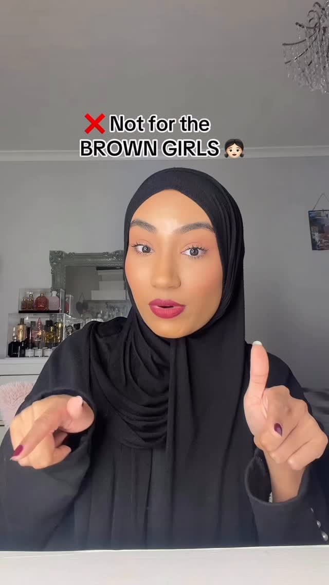 Post 10 by Cosmetic Scientist & Newcastle MUA on Instagram (video)