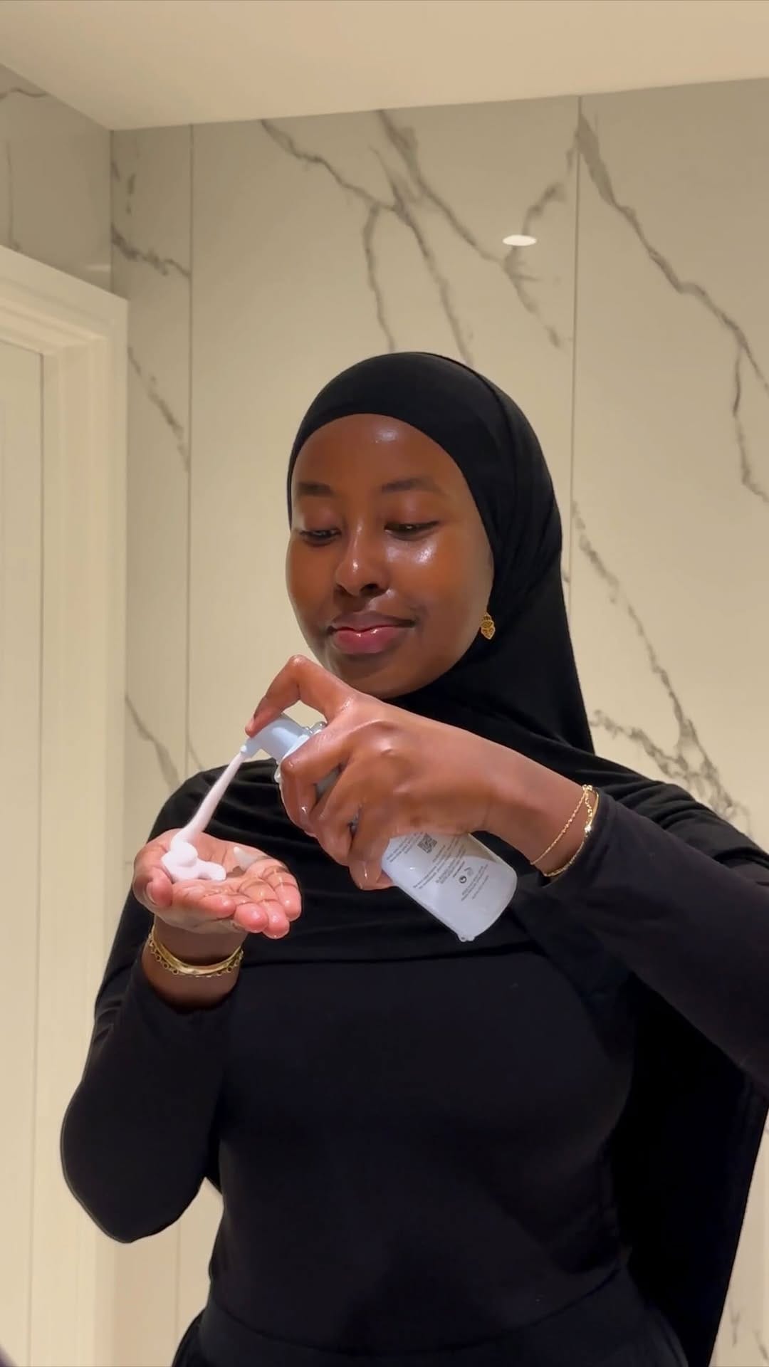 Post 10 by Hafsa on Instagram (video)