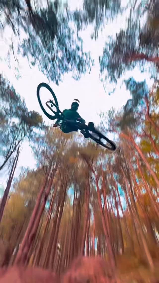 Post 4 by The Rolling Fix Liverpool Cycles on Instagram (video)