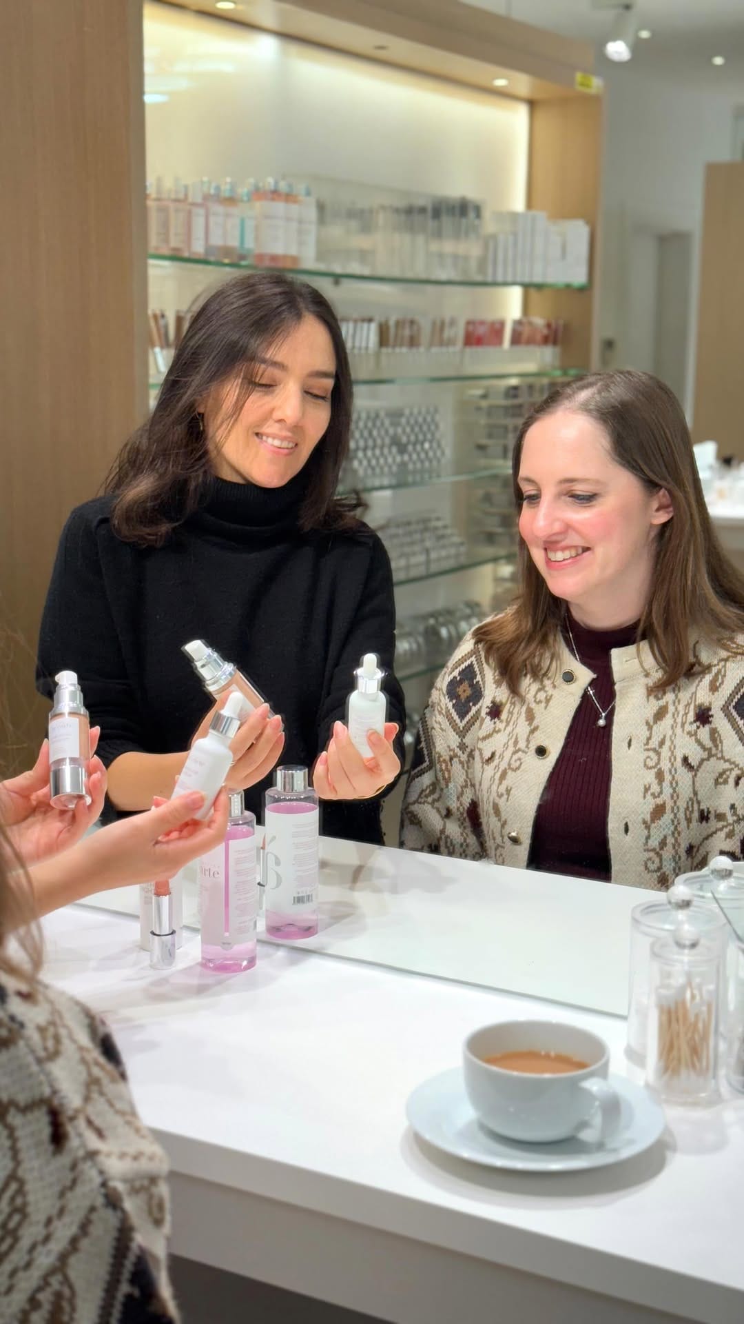 Post 2 by Cosmetics à la Carte on Instagram (video)