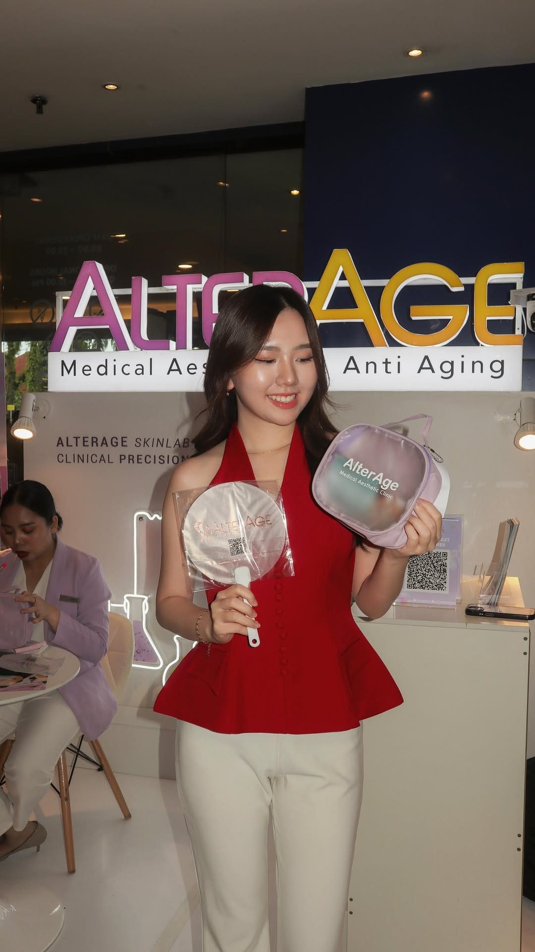 Post 6 by Dr. Yenny Halim on Instagram (video)