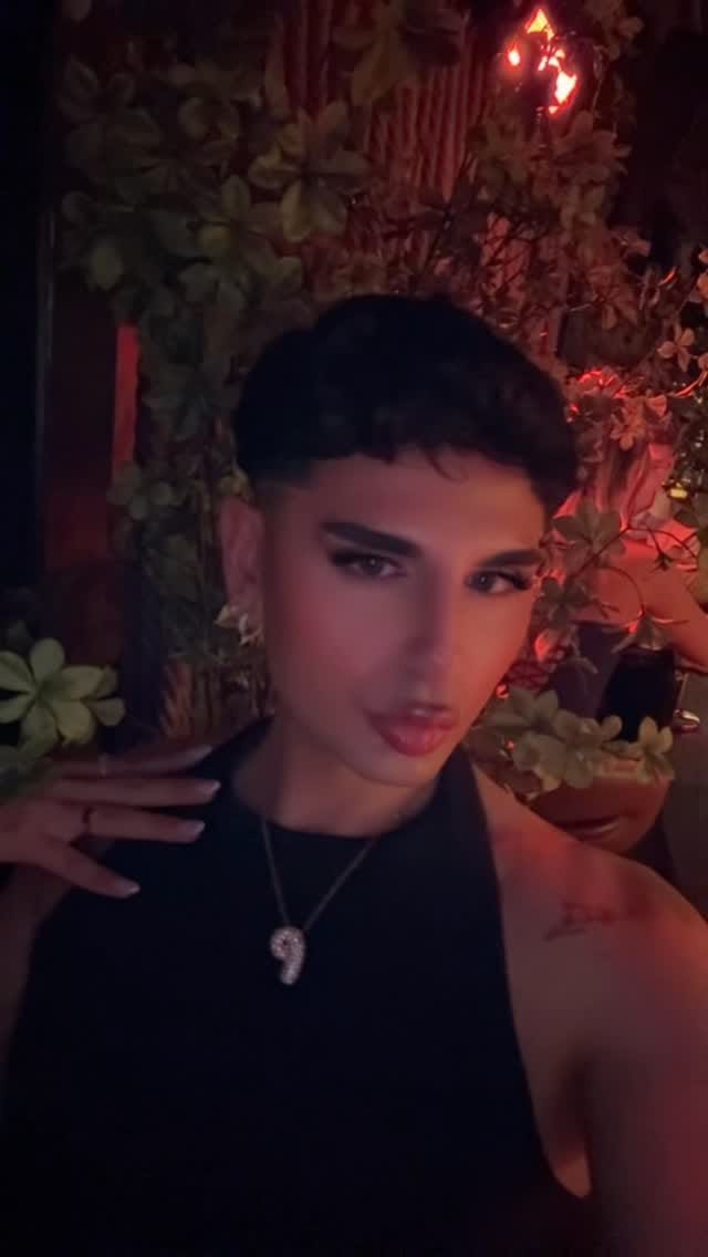 Post 3 by PARIS on Instagram (video)