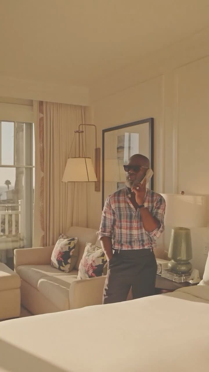 Post 10 by Efe Efeturi on Instagram (video)