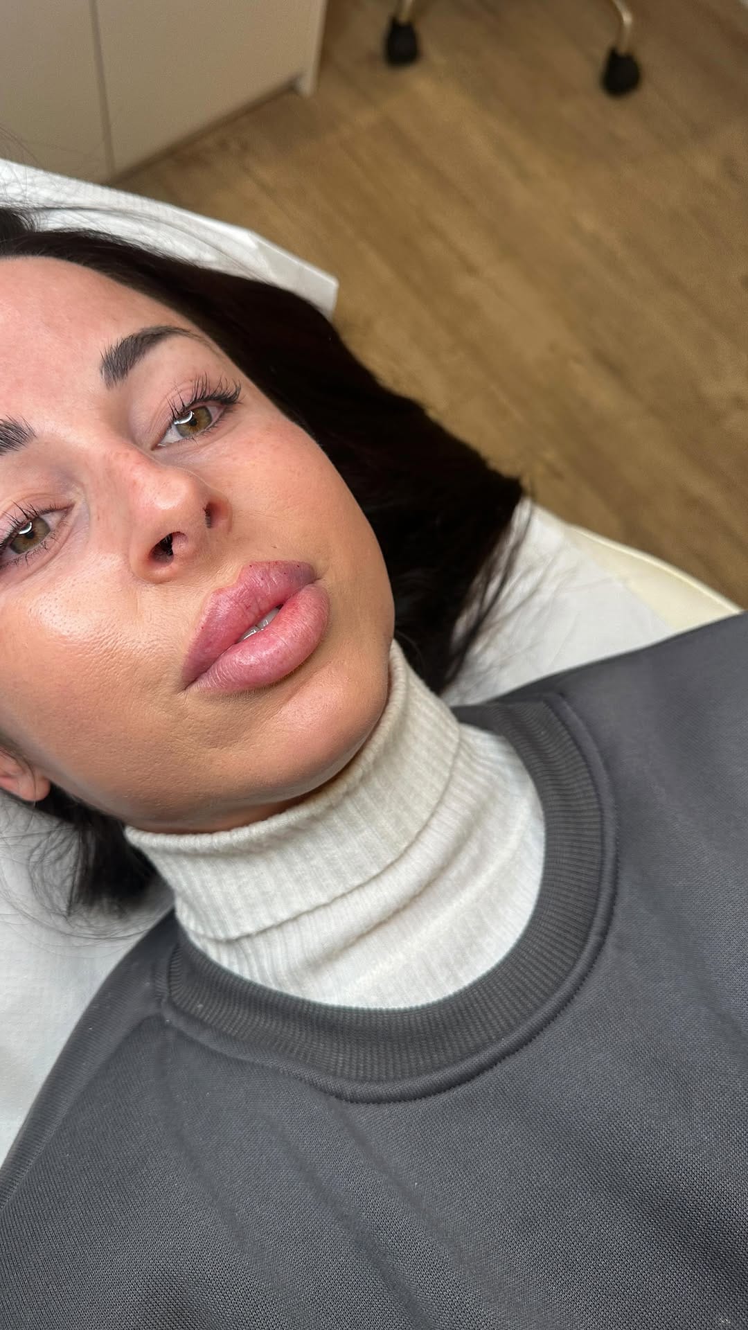 Post 7 by Sarah Attard -Beauty Aesthetic on Instagram (video)