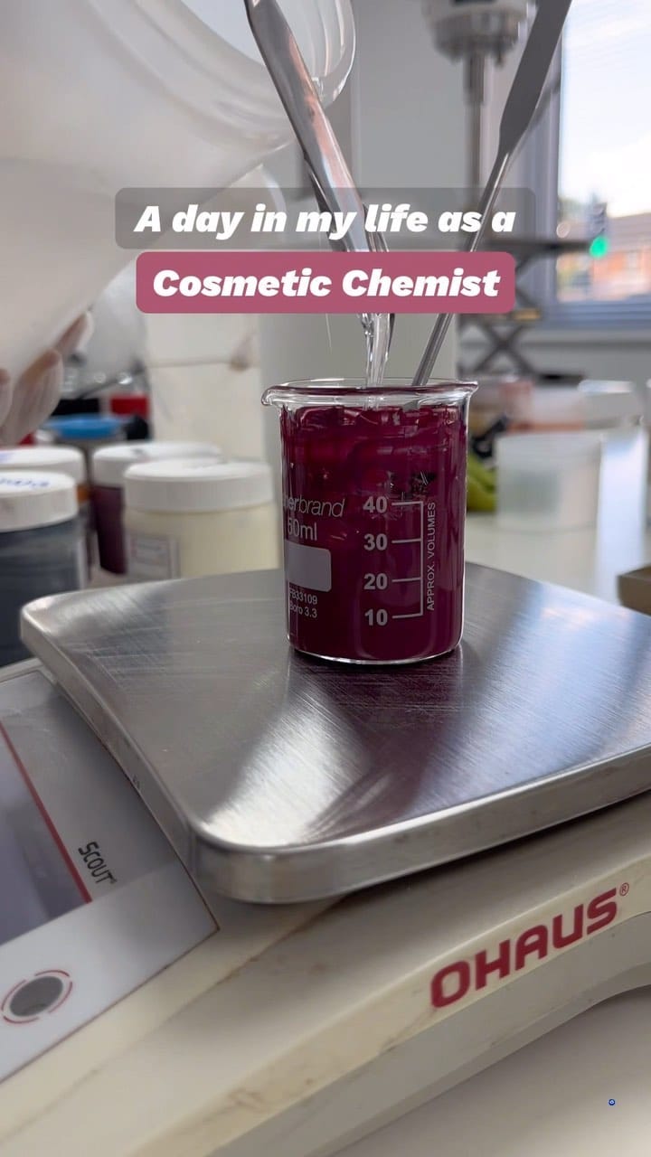 Post 7 by Urmi Dhamnaskar on Instagram (video)