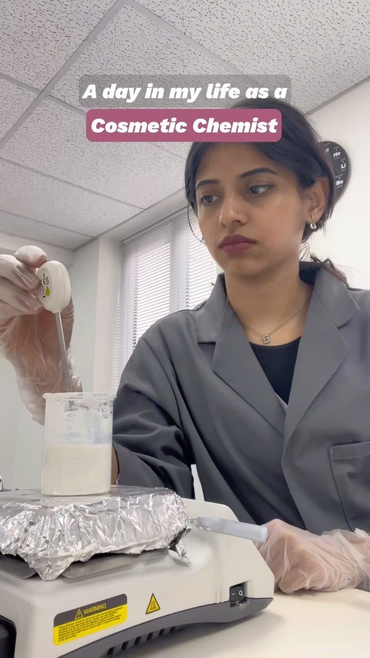 Post 6 by Urmi Dhamnaskar on Instagram (video)