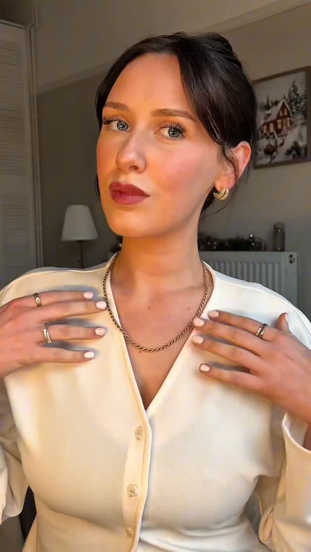 Post 8 by Self Glow by James Read on Instagram (video)