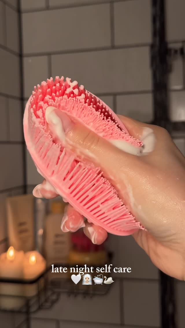 Post 6 by Kasia on Instagram (video)